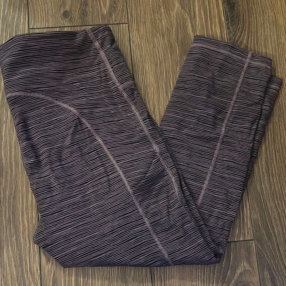 Athleta Ultimate Capri leggings